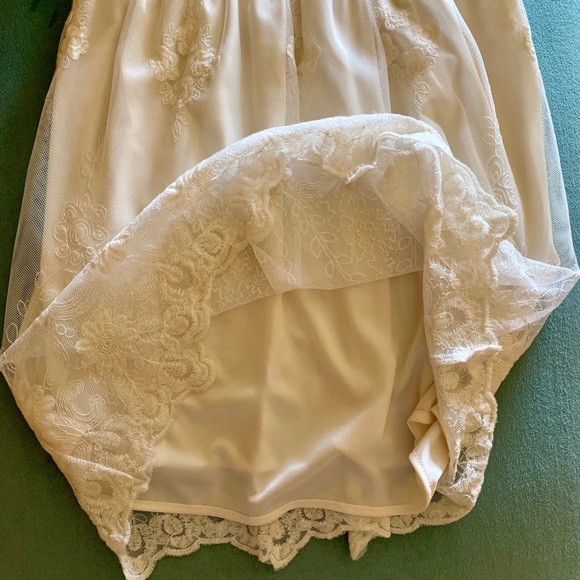 Strapless Dress. - Picture 2 of 6